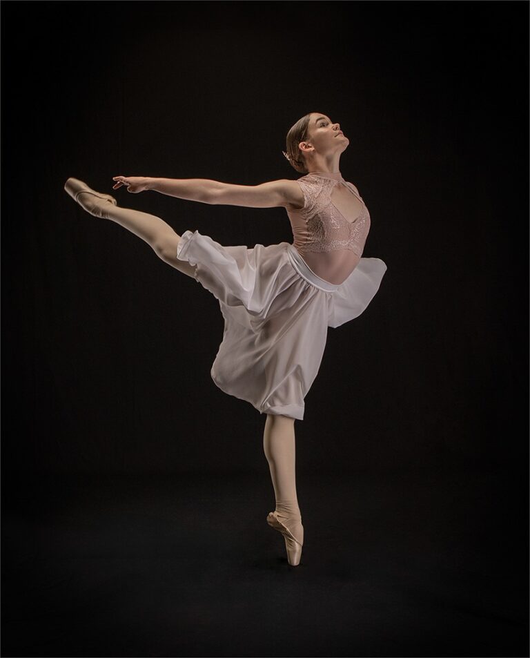 Flowing Movement, Maria Gough