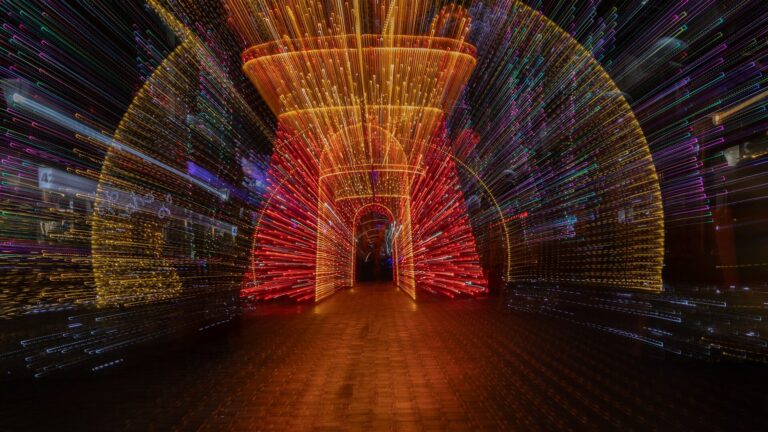 Light burst, Annaline Werth