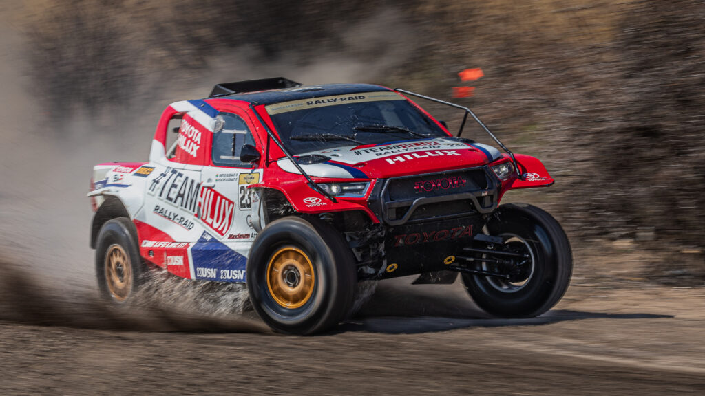 Team Hilux