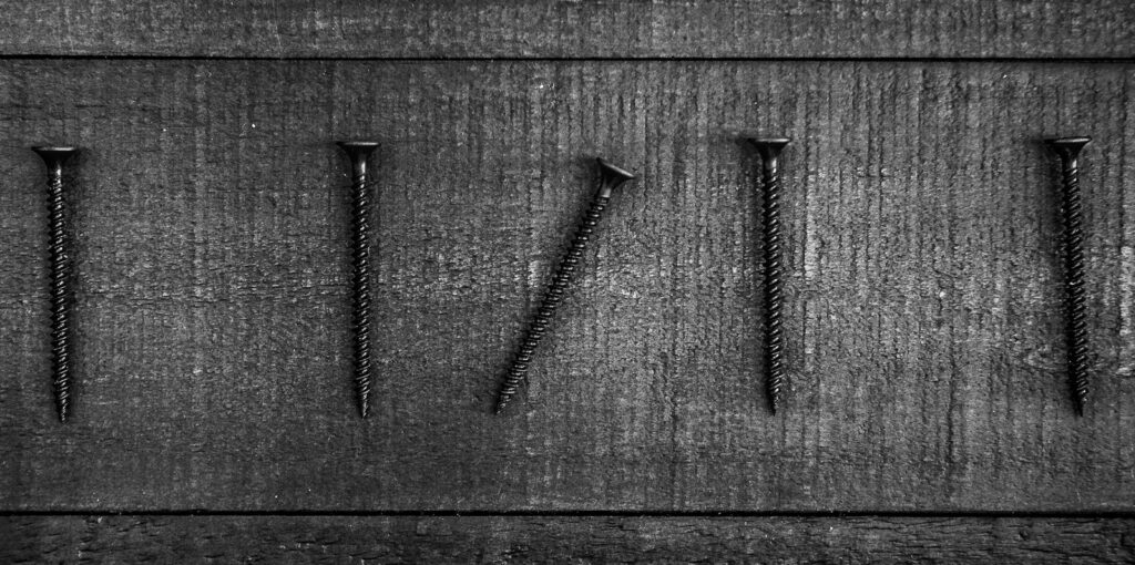 Deviant Screw