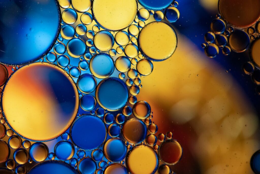 Gold and Blue Molecular Dance