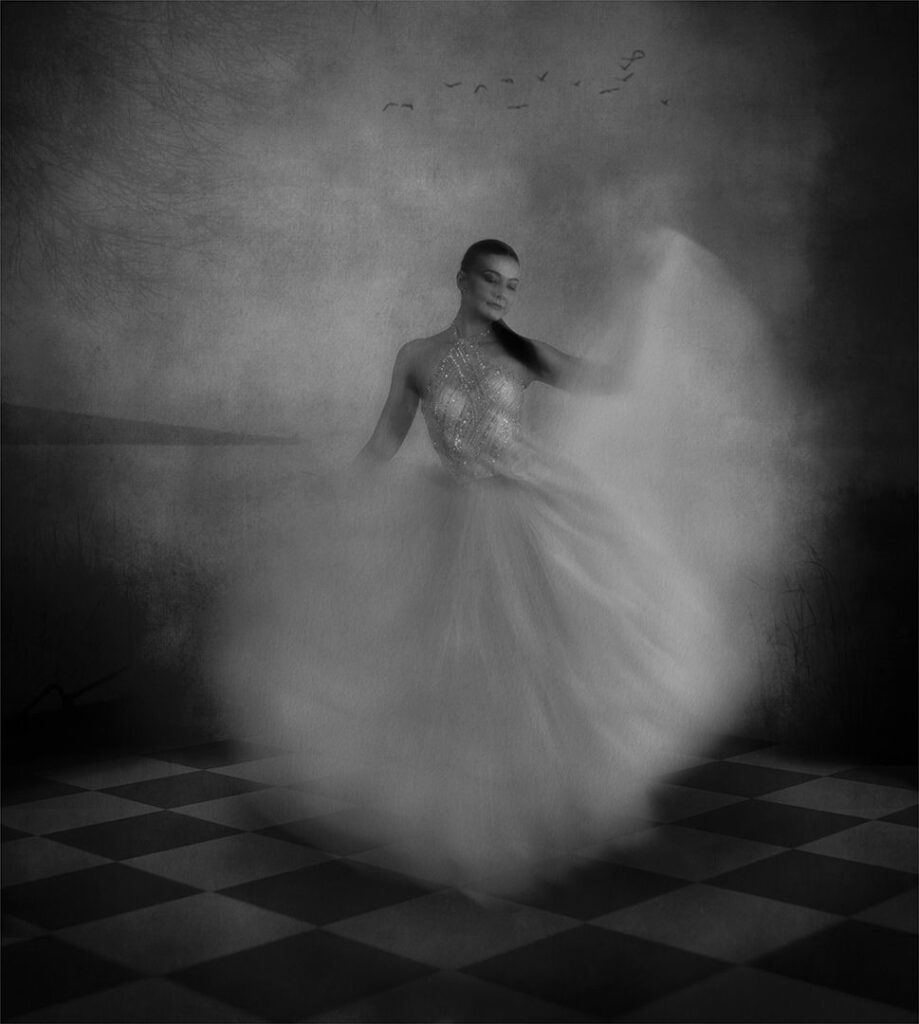Motion in stillness