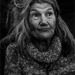 Melinda, Arnold Bester